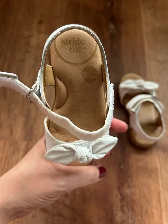 Stride Rite White Bow Toddler Sandals 6M - Picture 8 of 13
